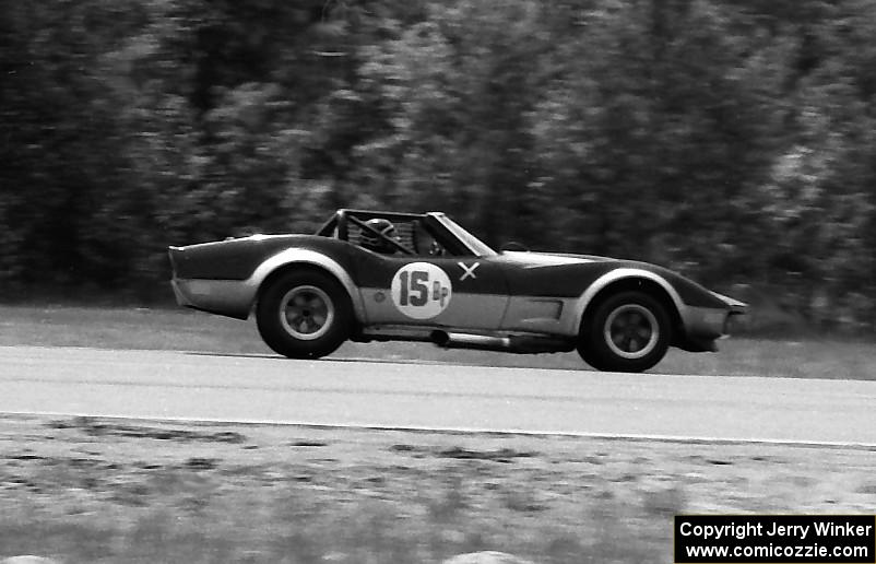 Darwin Bosell's B Production Chevy Corvette