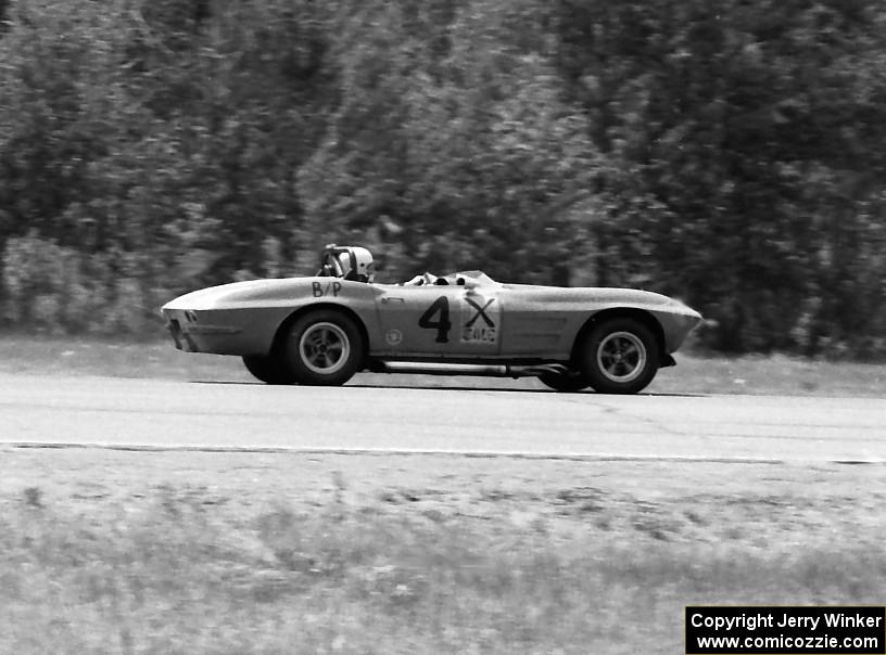 Frenchy Dampier's B Production 1964 Chevy Corvette