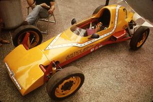 Steve Thomson's Lynx B Formula Vee on display on the Nicollet Mall days before the races.