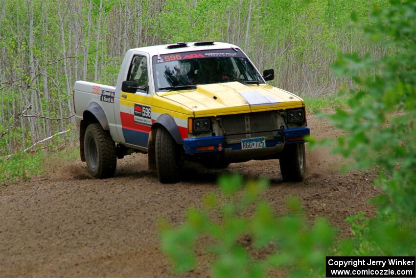 Scott Parrott / Shawn Silewski Chevy S-10 on SS2, Kabekona I.