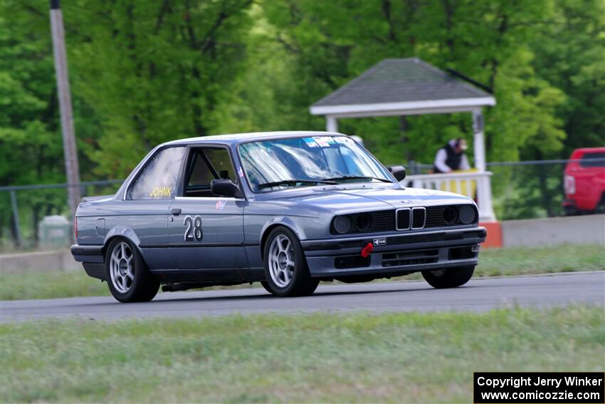 Jeff Johnk's BMW 325i