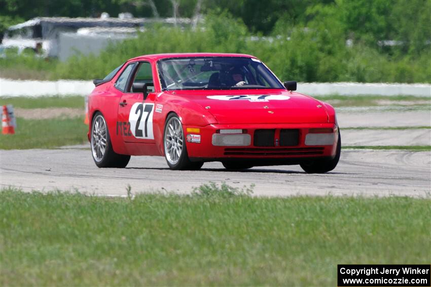 Matt Lawson's ITE-2 Porsche 944 Turbo