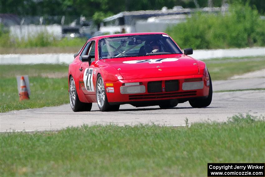 Matt Lawson's ITE-2 Porsche 944 Turbo