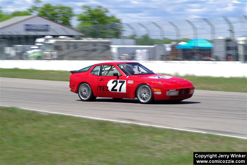 Matt Lawson's ITE-2 Porsche 944 Turbo