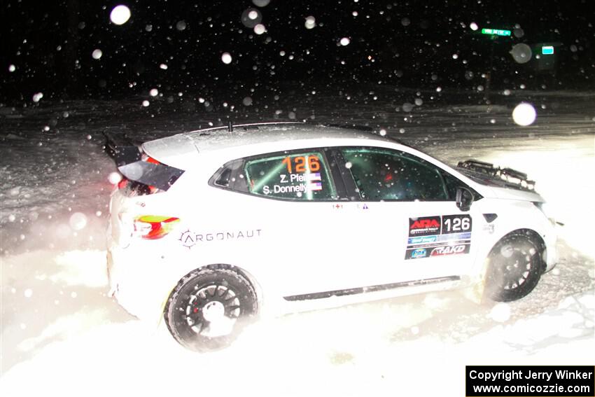 Sean Donnelly / Zach Pfeil Renault Clio Rally3 on SS17, Shoreline-Sage Creek II.