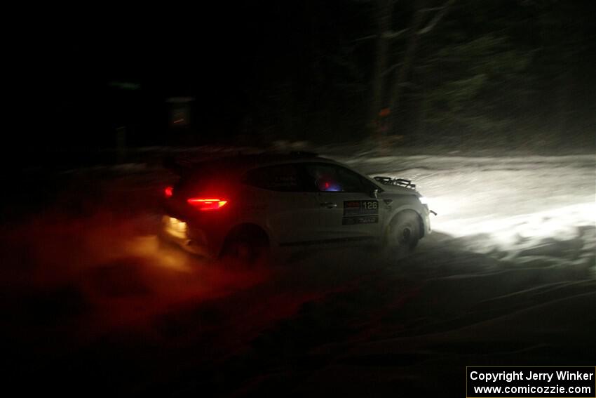 Sean Donnelly / Zach Pfeil Renault Clio Rally3 on SS17, Shoreline-Sage Creek II.