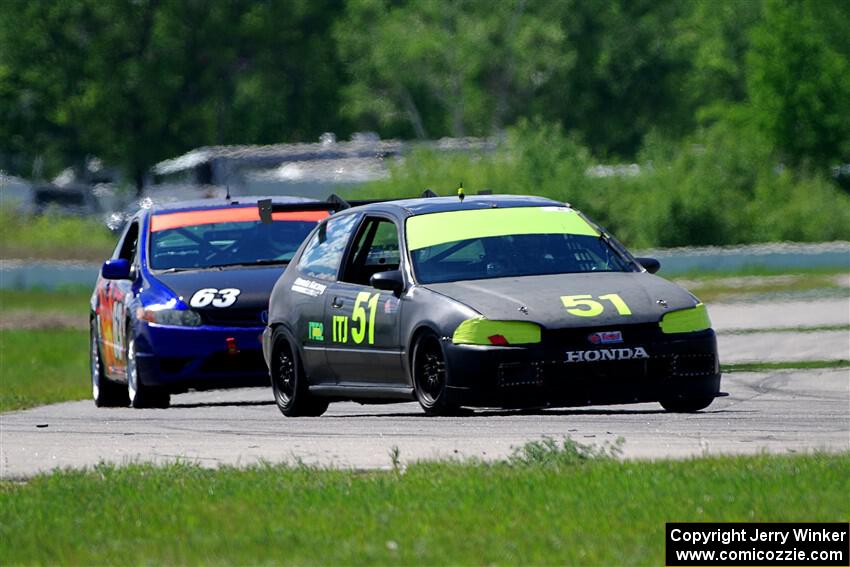 Wade Roggemann's ITJ Honda Civic and Bill Collins' STL Honda Civic