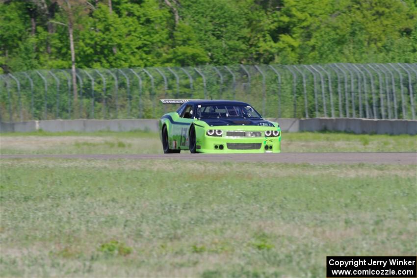 Robert May's GT-2 Dodge Challenger