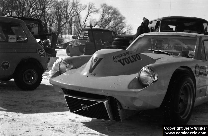 Steve Erickson's Volvo V6-powered SAAB Sonett II before the race.