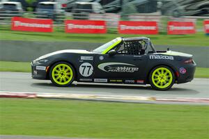 Luke Oxner's Mazda MX-5 Cup