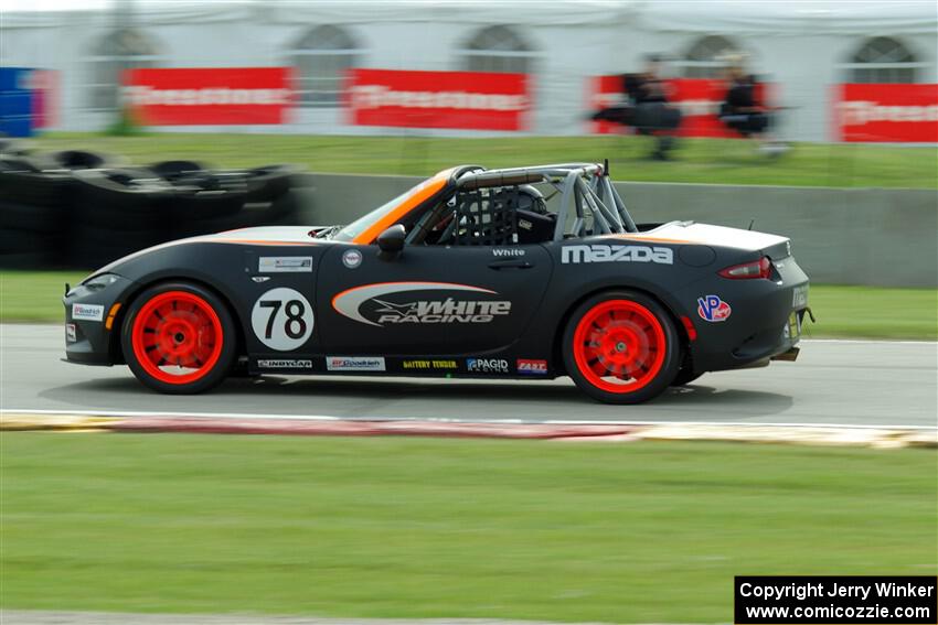 Brandon White's Mazda MX-5 Cup