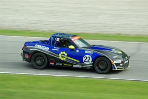 Carter Weedon's Mazda MX-5 Cup