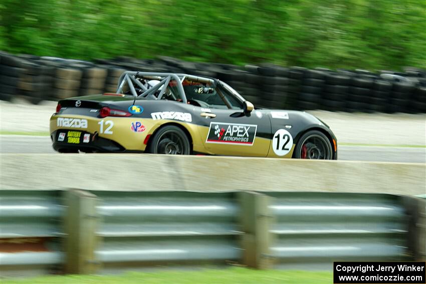Michael Globe's Mazda MX-5 Cup