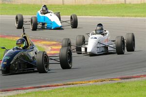 Ayrton Cahan's Van Diemen RF00, Robert Stowell's Spectrum 015 and Bob Reid's Spectrum 015