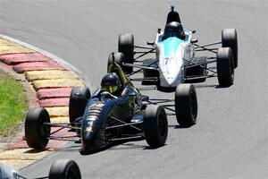 Ayrton Cahan's Van Diemen RF00 and Ava Hanssen's Mygale FF-AHR