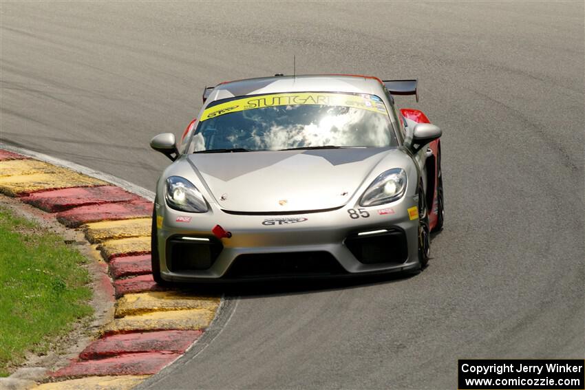Ross Poole's Porsche Cayman Clubsport