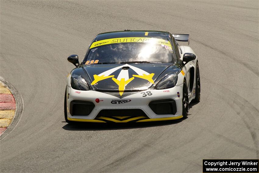 Richard Manus' Porsche Cayman Clubsport