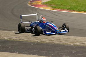 Dane McMahon's Van Diemen Élan DP08