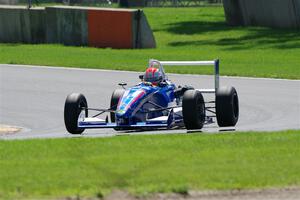 Dane McMahon's Van Diemen Élan DP08