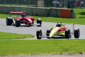 Dave Weitzenhof's Citation 95SFZ and Dudley Fleck's Swift 016.a