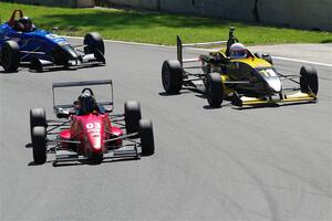 Carter Sheets' Van Diemen RF03 and Jonathan Farmer's Radon Rn.10