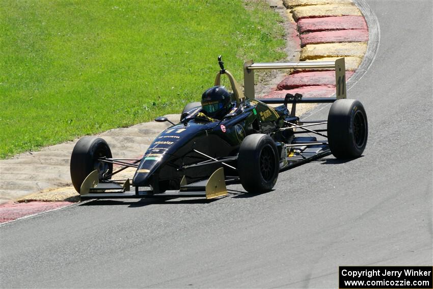 Gabriel Cahan's Van Diemen RF06/Ford