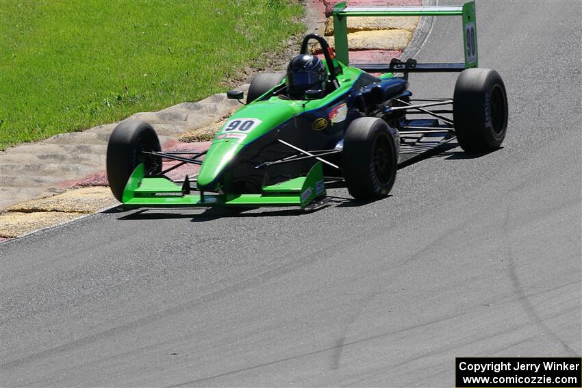 Robert Wright's Van Diemen Élan DP08