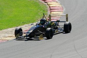 Gabriel Cahan's Van Diemen RF06/Ford