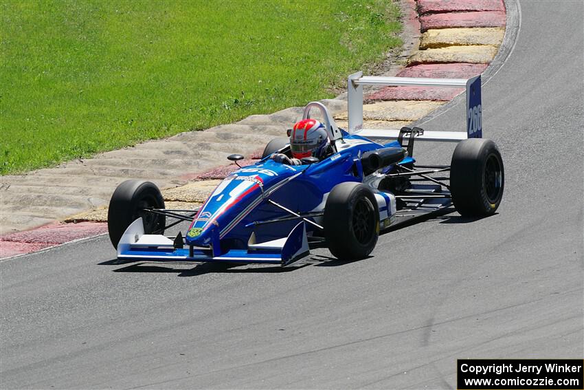Dane McMahon's Van Diemen Élan DP08