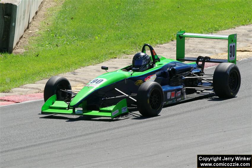Robert Wright's Van Diemen Élan DP08