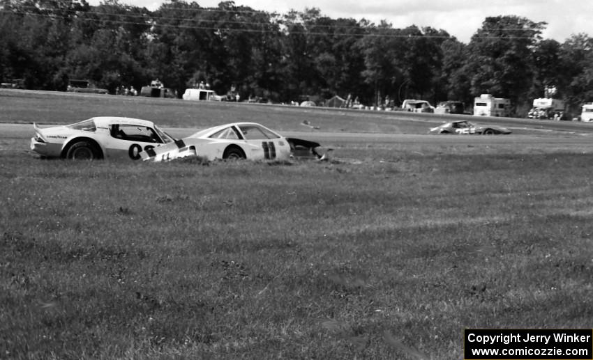 Art Siri, Jr.'s Chevy Monza, Ralph Kent-Cooke's Chevy Camaro and Bard Boand's Chevy Corvette all crashed out on lap 1.