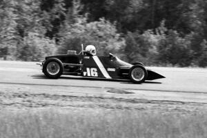 Dan Larson's Tiga FFA77 Formula Ford