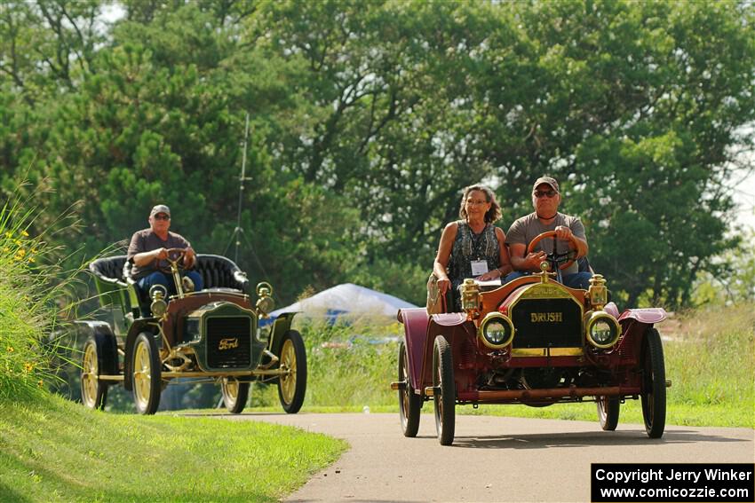 Paul Schaefer's 1909 Brush and Pat McDivitt's 1906 Ford Model F