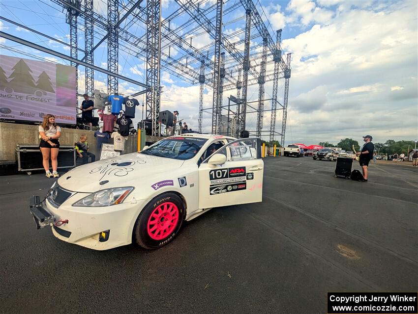Richo Healey / Michelle Miller Lexus IS350 at parc expose at Soo Pass Ranch.