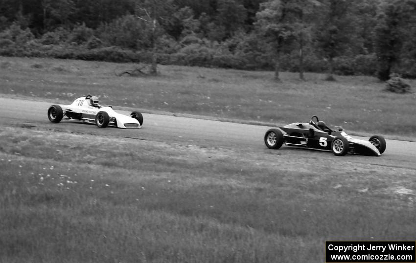 Tim Burns's Crossle 50F and Rick Gonzales's Crossle 32F Formula Fords