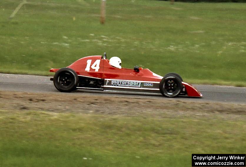 Cole Brainerd's Crossle 32F Formula Ford