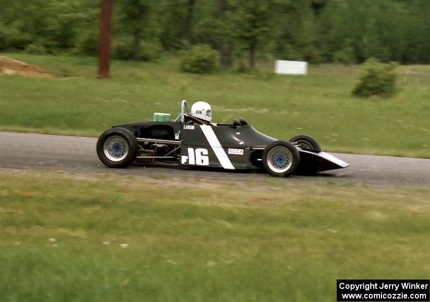 Dan Larson's Tiga FFA77 Formula Ford