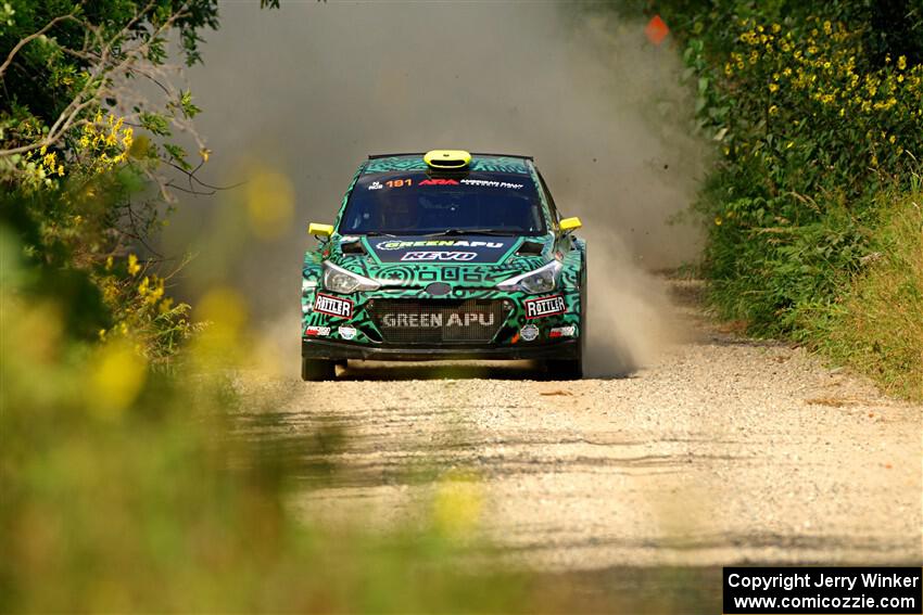Alastair Scully / Stefan Trajkov Hyundai i20 R5 on SS3, Refuge I.