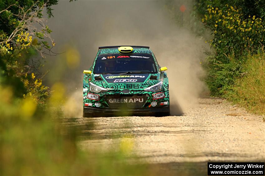 Alastair Scully / Stefan Trajkov Hyundai i20 R5 on SS3, Refuge I.