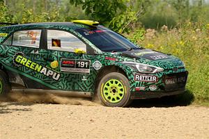 Alastair Scully / Stefan Trajkov Hyundai i20 R5 on SS3, Refuge I.