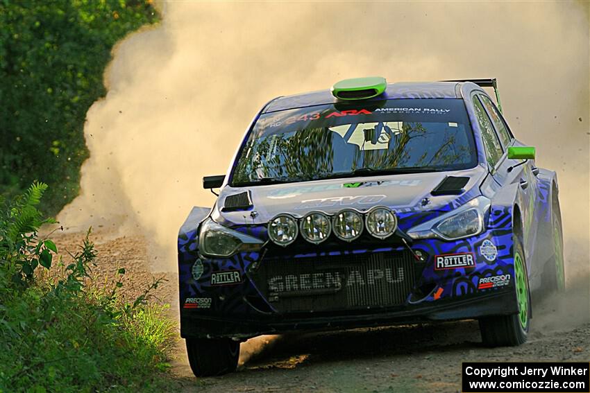 Patrick Gruszka / John Hall Hyundai i20 R5 on SS7, Refuge II.
