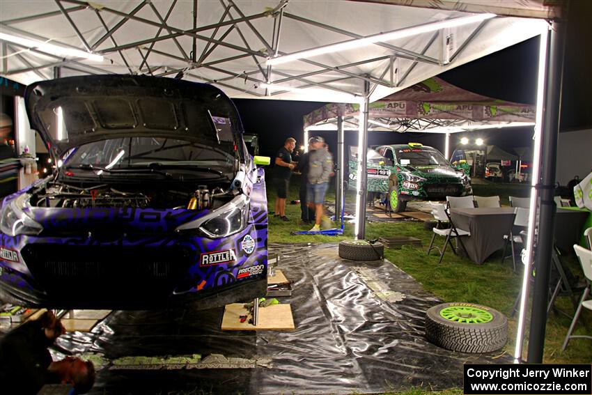 Patrick Gruszka / John Hall Hyundai i20 R5 and Alastair Scully / Stefan Trajkov Hyundai i20 R5 at Pioneer Farm after day two.