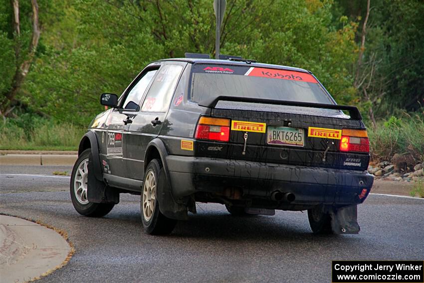 Andy Cowan / John Vinti VW Jetta VR6 on SS20, Sanford Center.