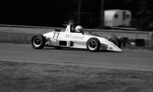 Mike McFarland's Reynard 82K Formula Ford