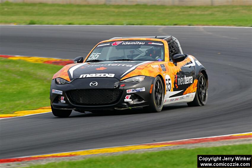 Jonathan Neudorf's Mazda MX-5 Cup