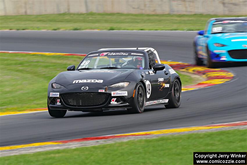 Andrew Wilson's Mazda MX-5 Cup