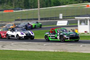 Maximilian Opalski's and Robert Noaker's Mazda MX-5 Cups