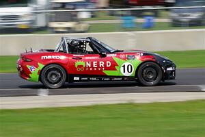 Thomas Annunziata's Mazda MX-5 Cup