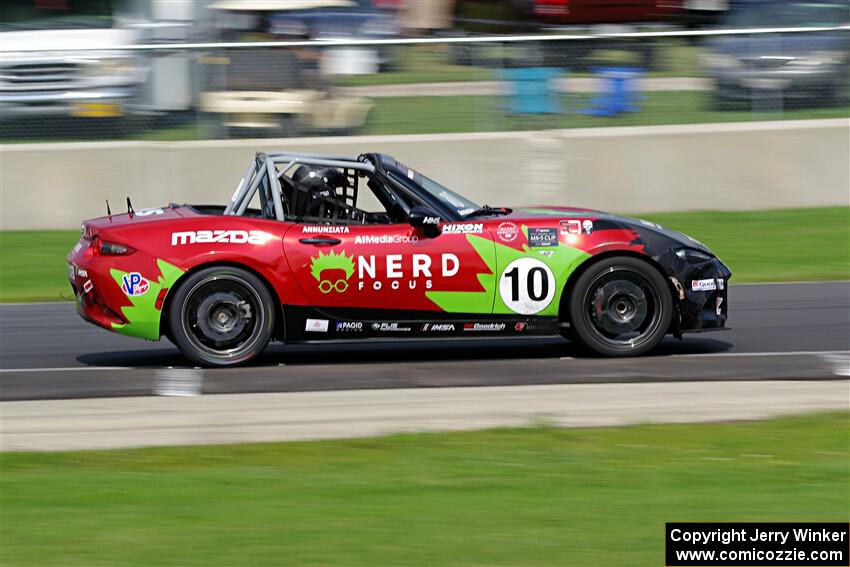 Thomas Annunziata's Mazda MX-5 Cup