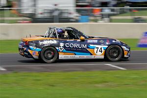 Hanna Zellers' Mazda MX-5 Cup